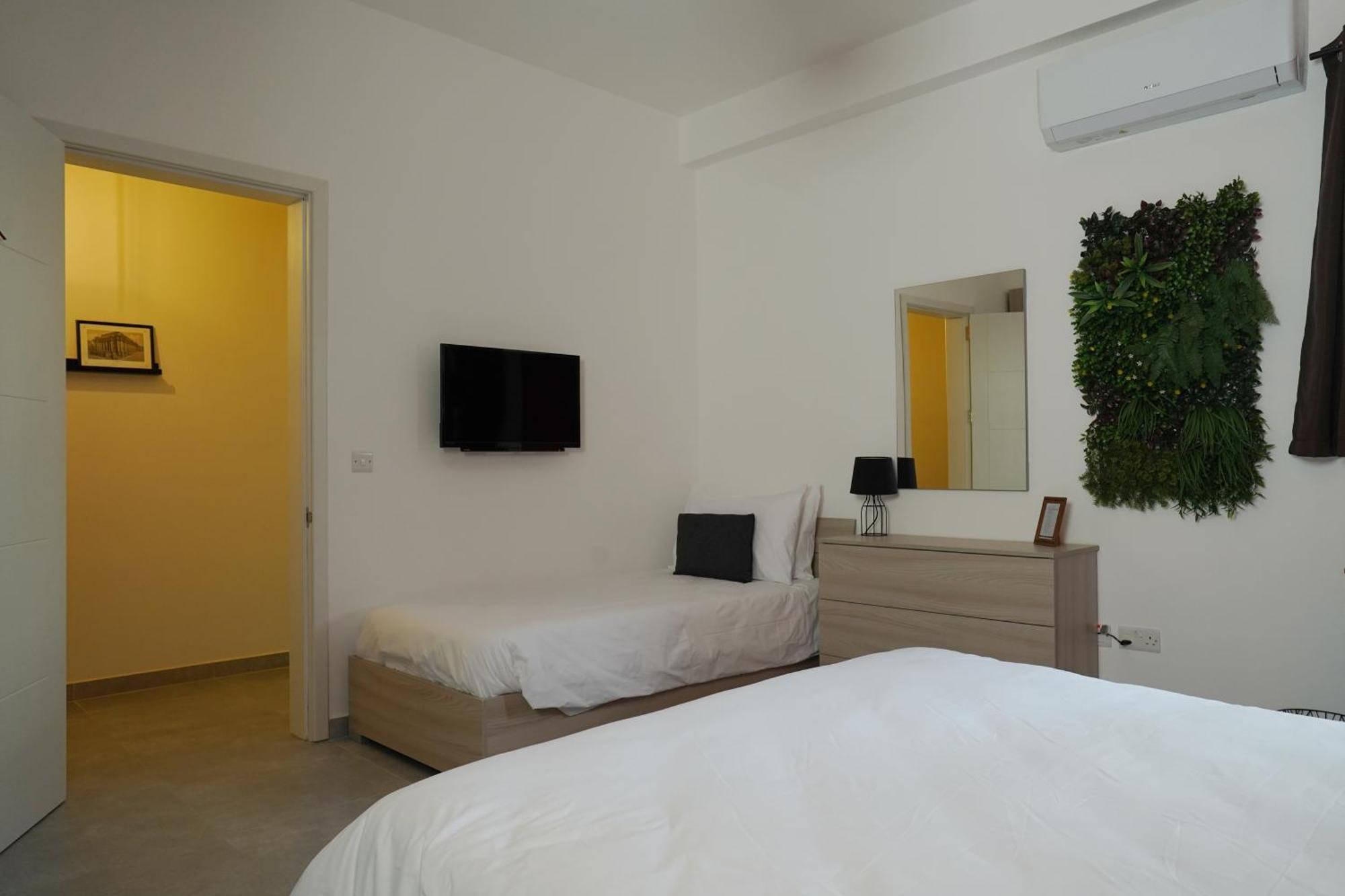 Affordable Central Malta Summer Retreat Mosta Exterior photo